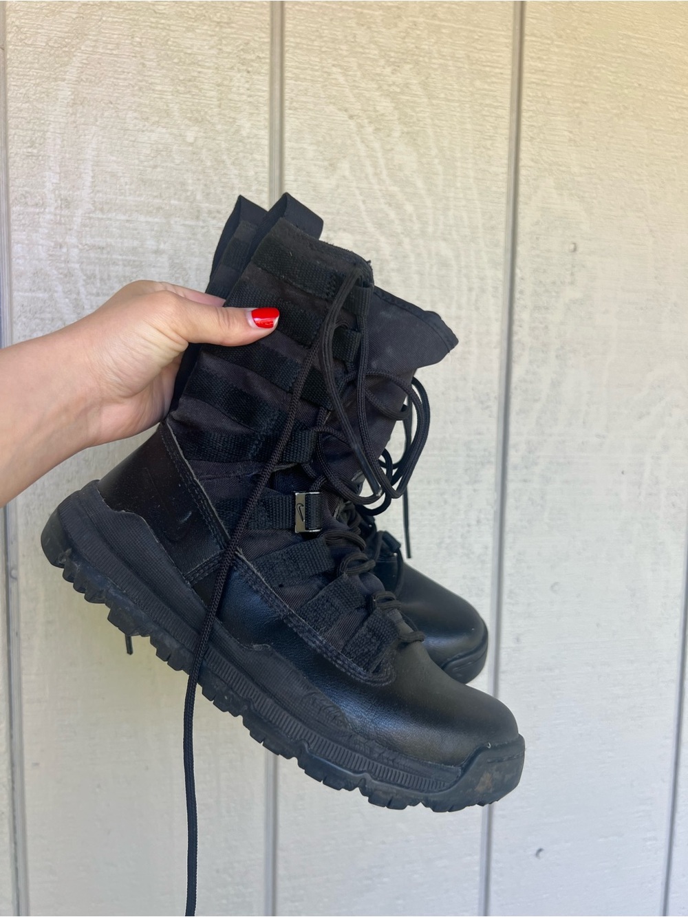 Nike Black and Dark Gray Athletic Sneaker Interior